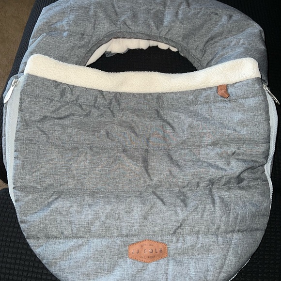 JJ Cole Car Seat Cover-Heather gray - Picture 2 of 3